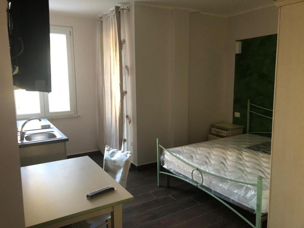 Via Cagliari Apartment กาตันซาโร ภายนอก รูปภาพ