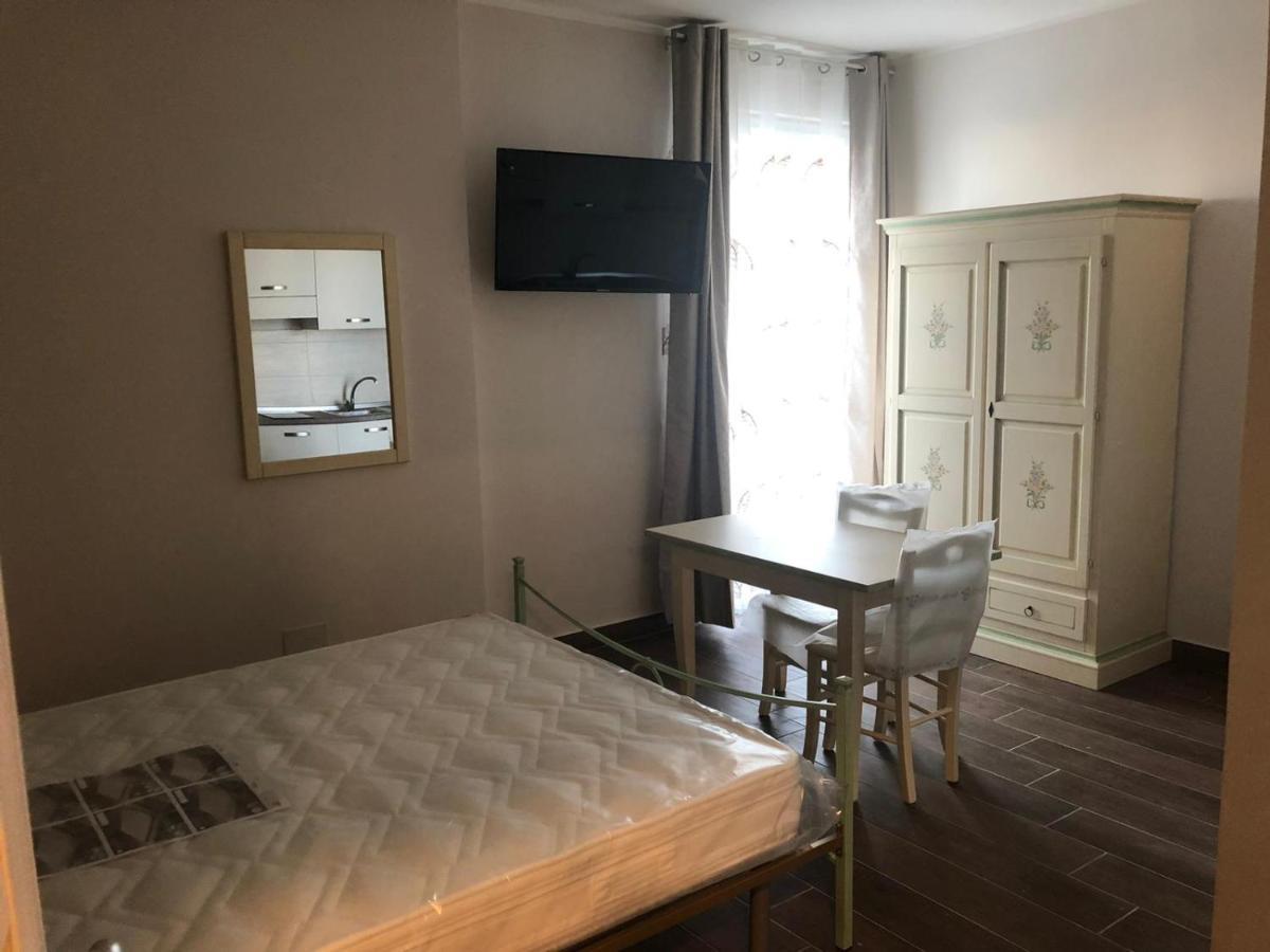 Via Cagliari Apartment กาตันซาโร ภายนอก รูปภาพ